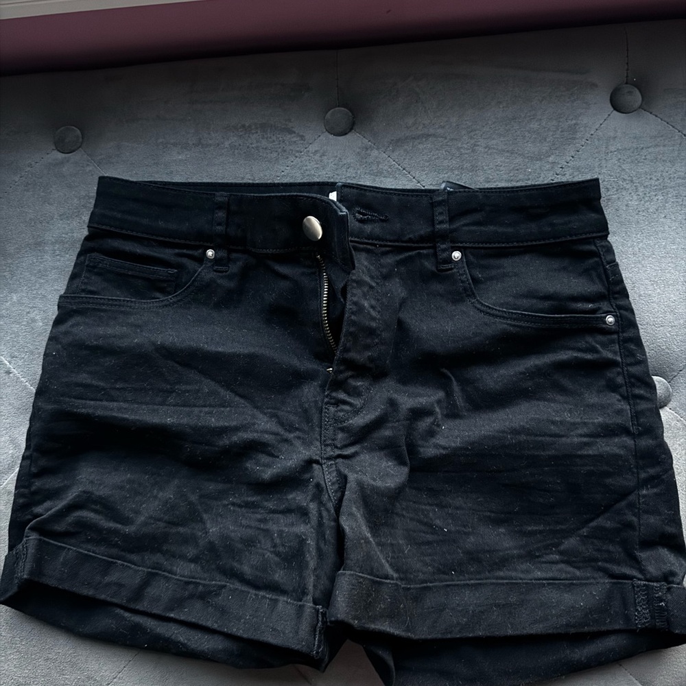 H&M Black Jean Shorts Size 4